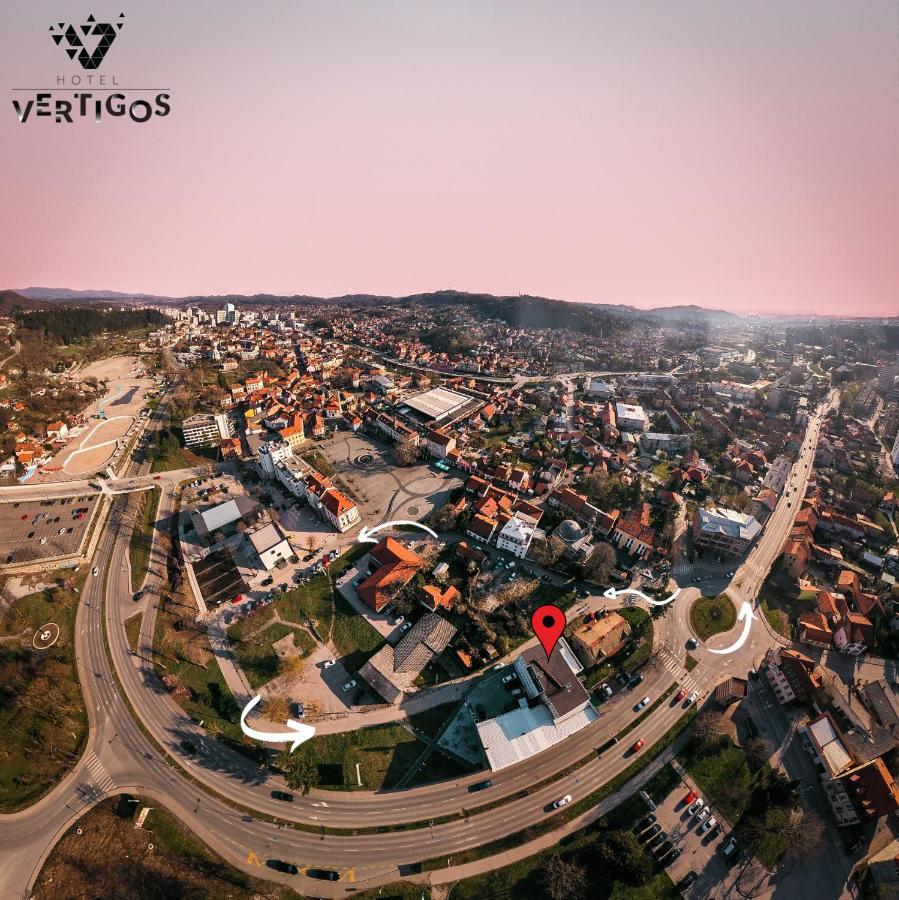 Hotel Vertigos Tuzla Esterno foto
