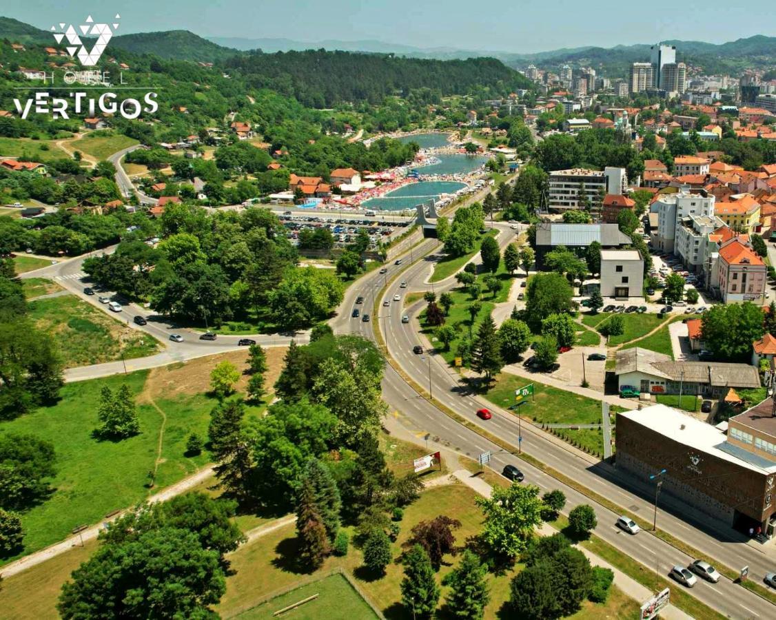 Hotel Vertigos Tuzla Esterno foto